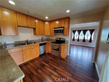 955 Las Lomas Drive #D Photo